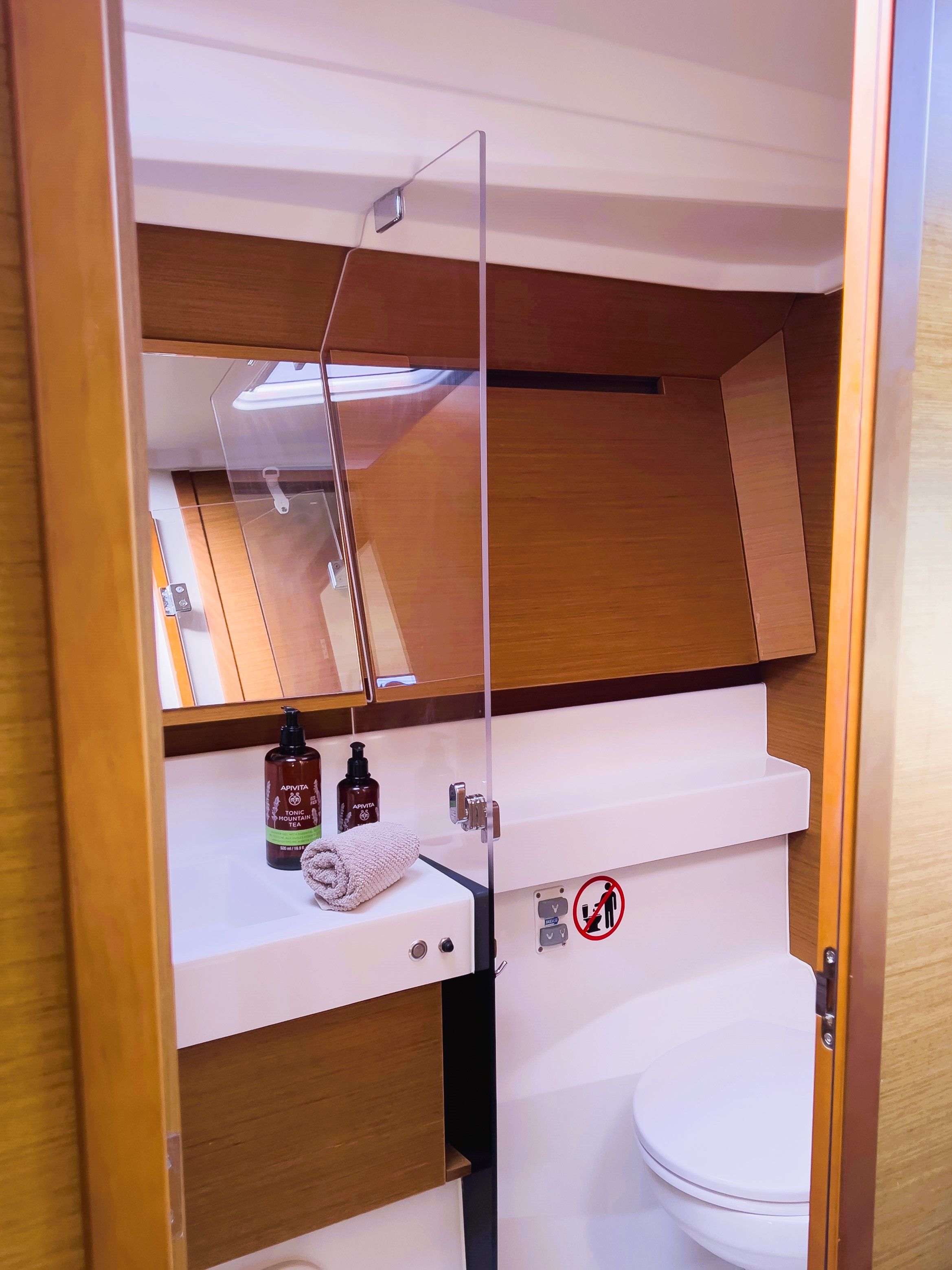 Jeanneau Sun Odyssey 410 | Little Tony