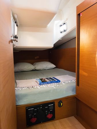 Jeanneau Sun Odyssey 410 | Little Tony