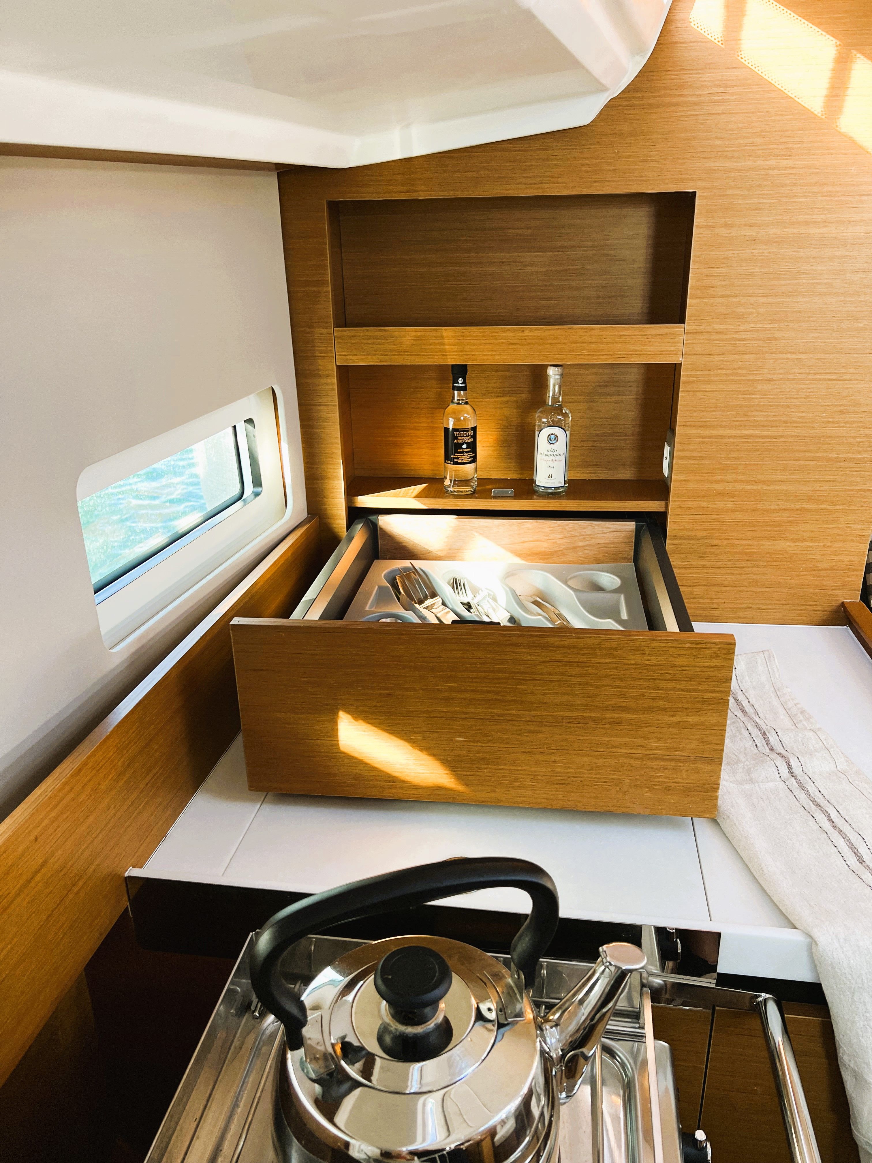 Jeanneau Sun Odyssey 410 | Little Tony