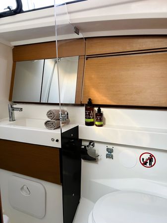 Jeanneau Sun Odyssey 410 | Little Tony