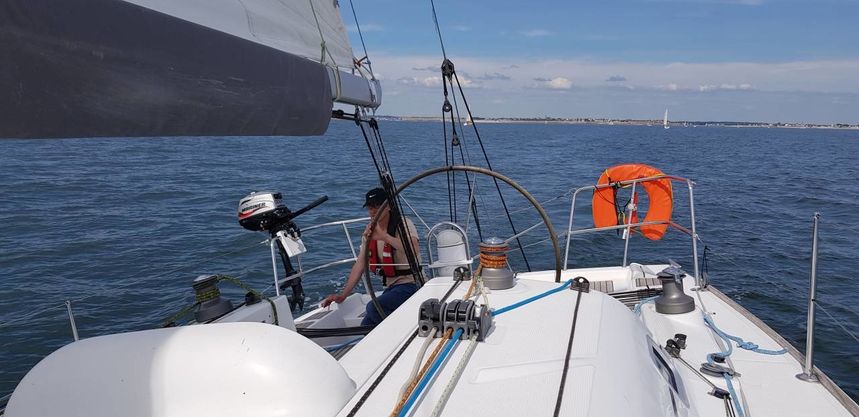 Beneteau First 36.7 | Lota 4