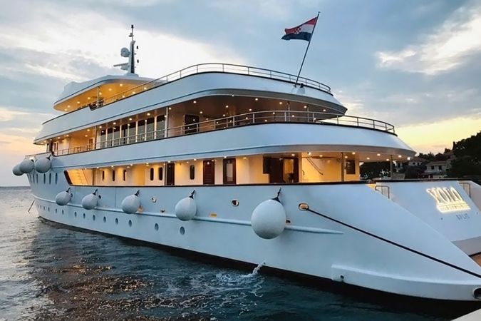 Custom Built 157 | Yolo