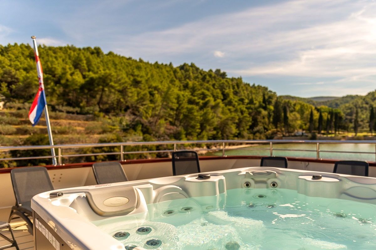 Custom Built 157 | Yolo