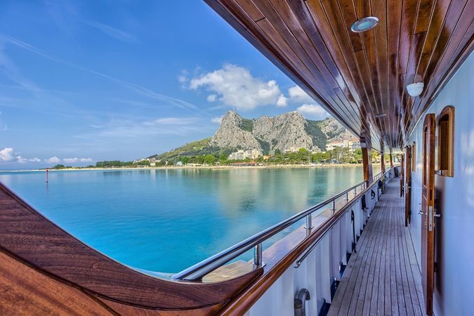 Custom Built 42 | Melody