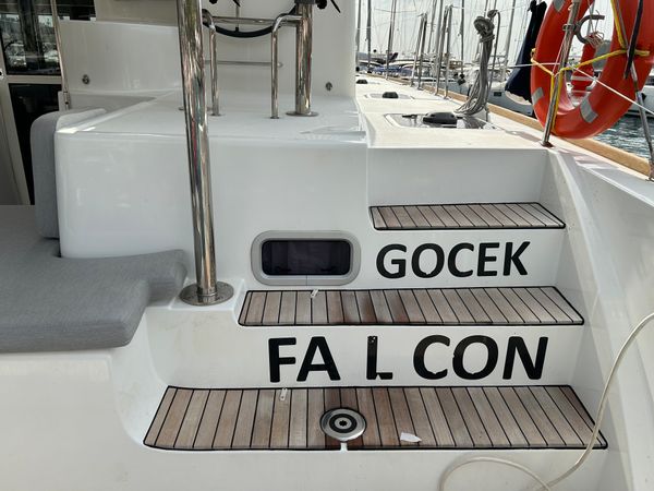 Lagoon 40 | Falcon