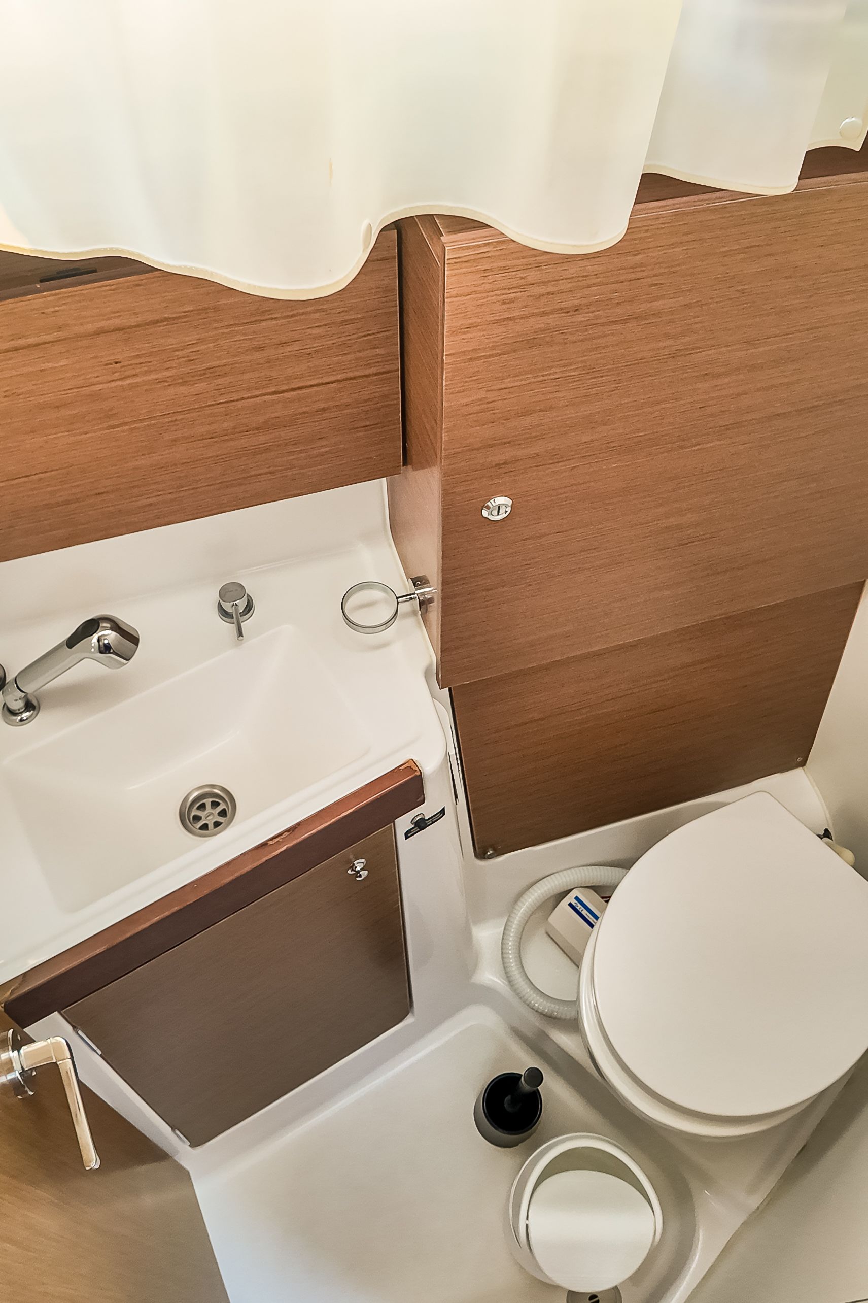 Beneteau Oceanis 38.1 | The Boss