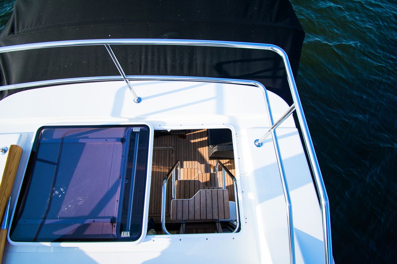 Cobra Yachts 40 | Grand Horizon