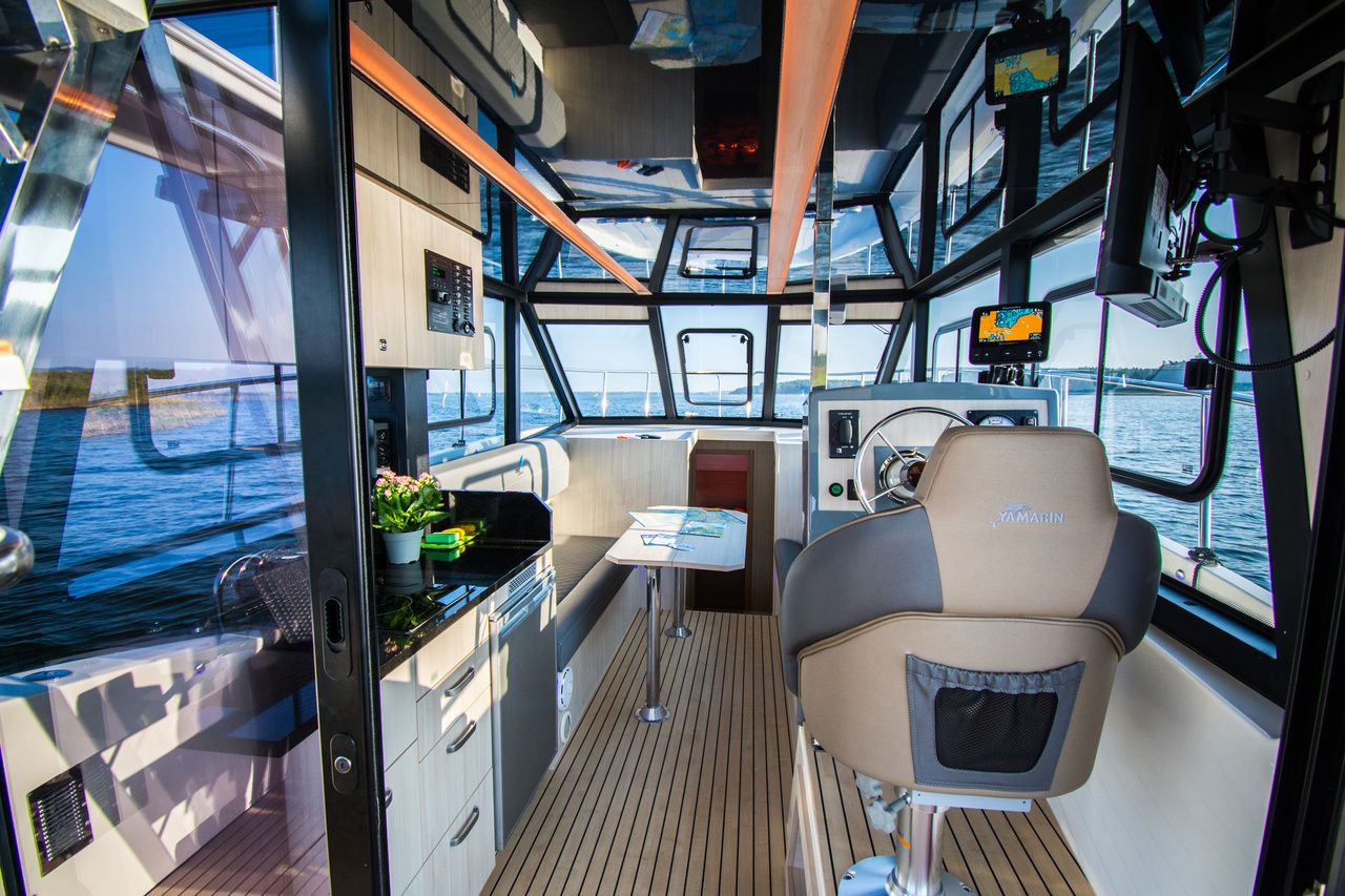 Cobra Yachts 40 | Grand Horizon