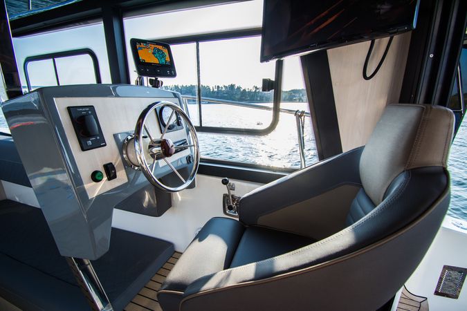 Cobra Yachts 40 | Grand Horizon