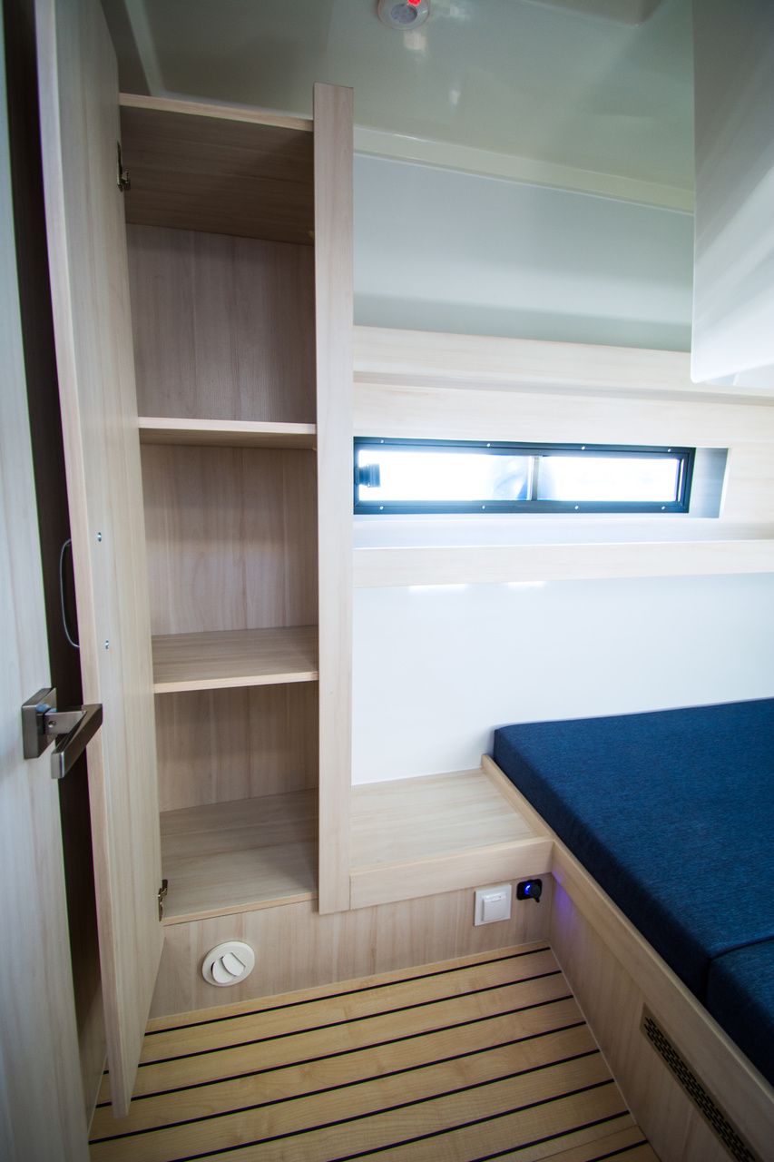 Cobra Yachts 40 | Grand Horizon