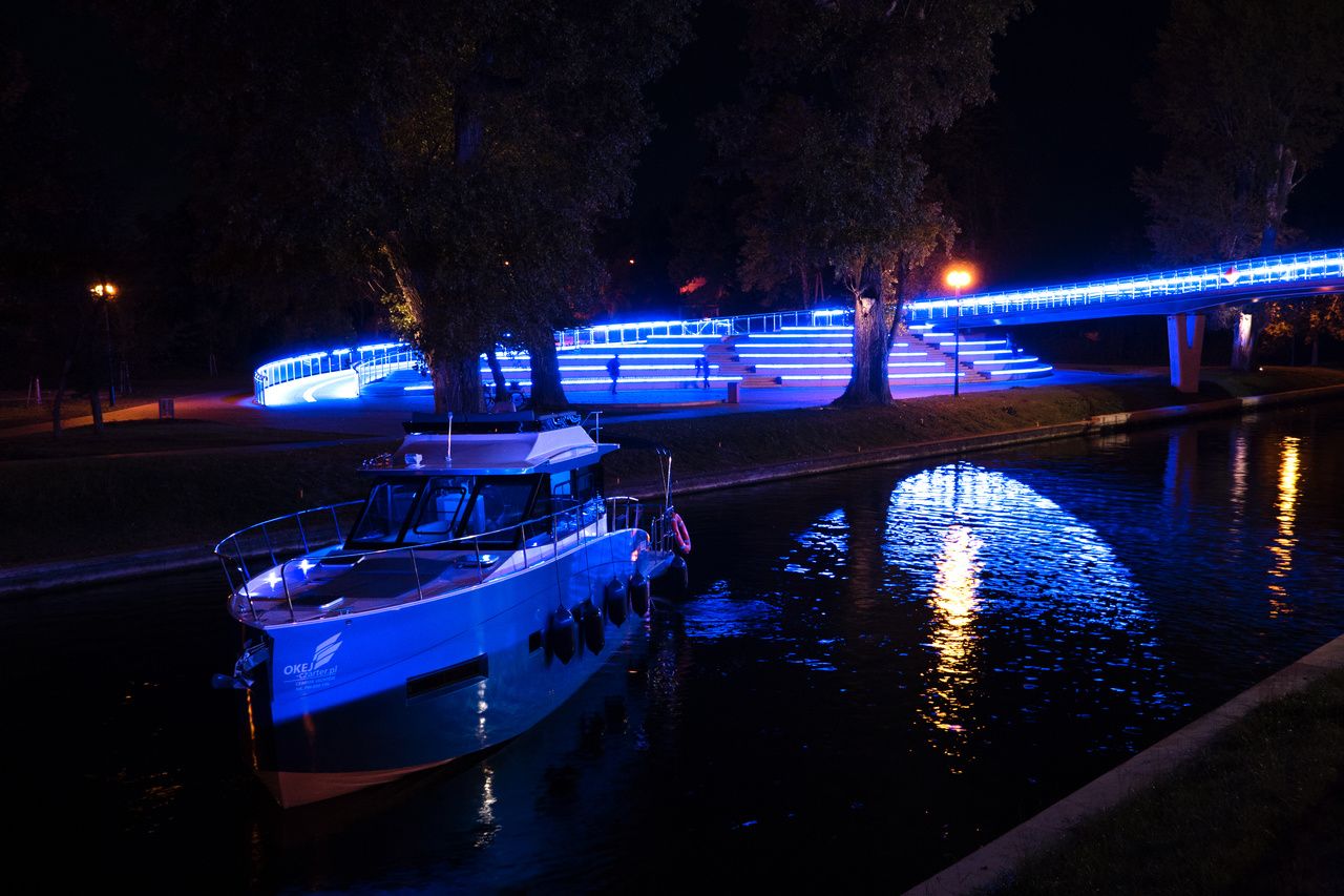 Cobra Yachts 40 | Grand Horizon