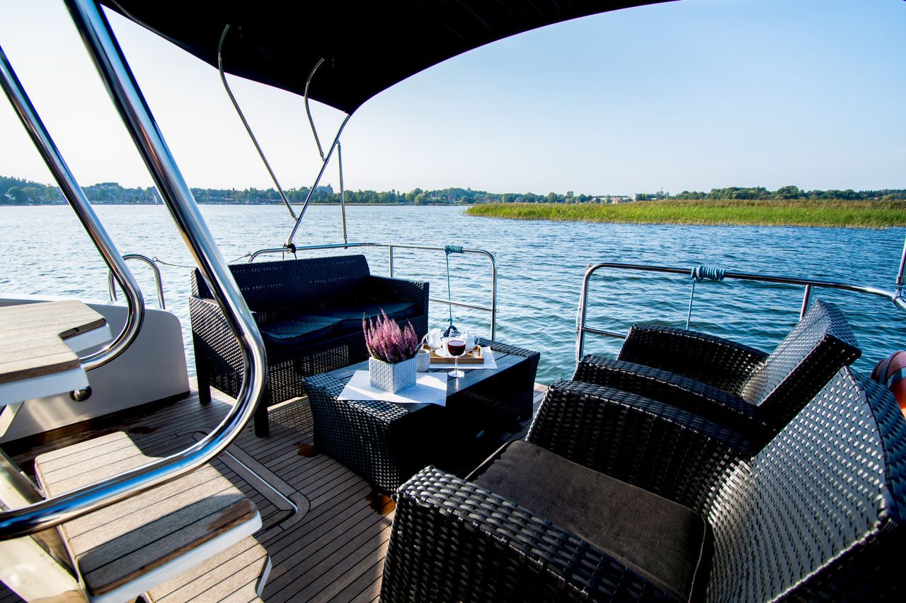 Cobra Yachts 40 | Grand Horizon