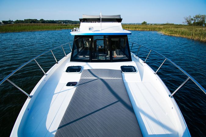 Cobra Yachts 40 | Grand Horizon