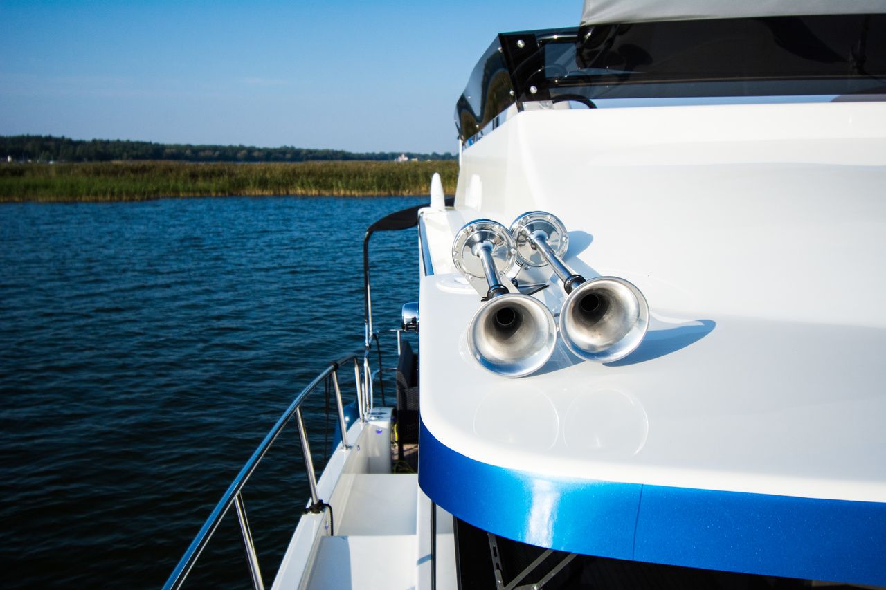 Cobra Yachts 40 | Grand Horizon