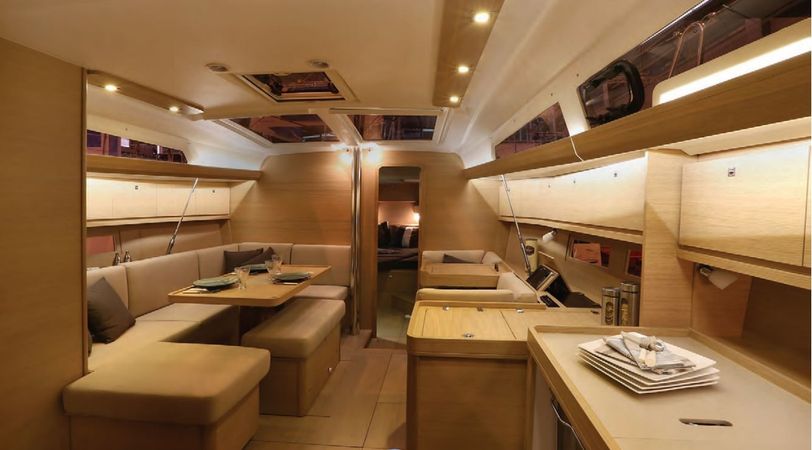 Dufour 410 | Cap West 410