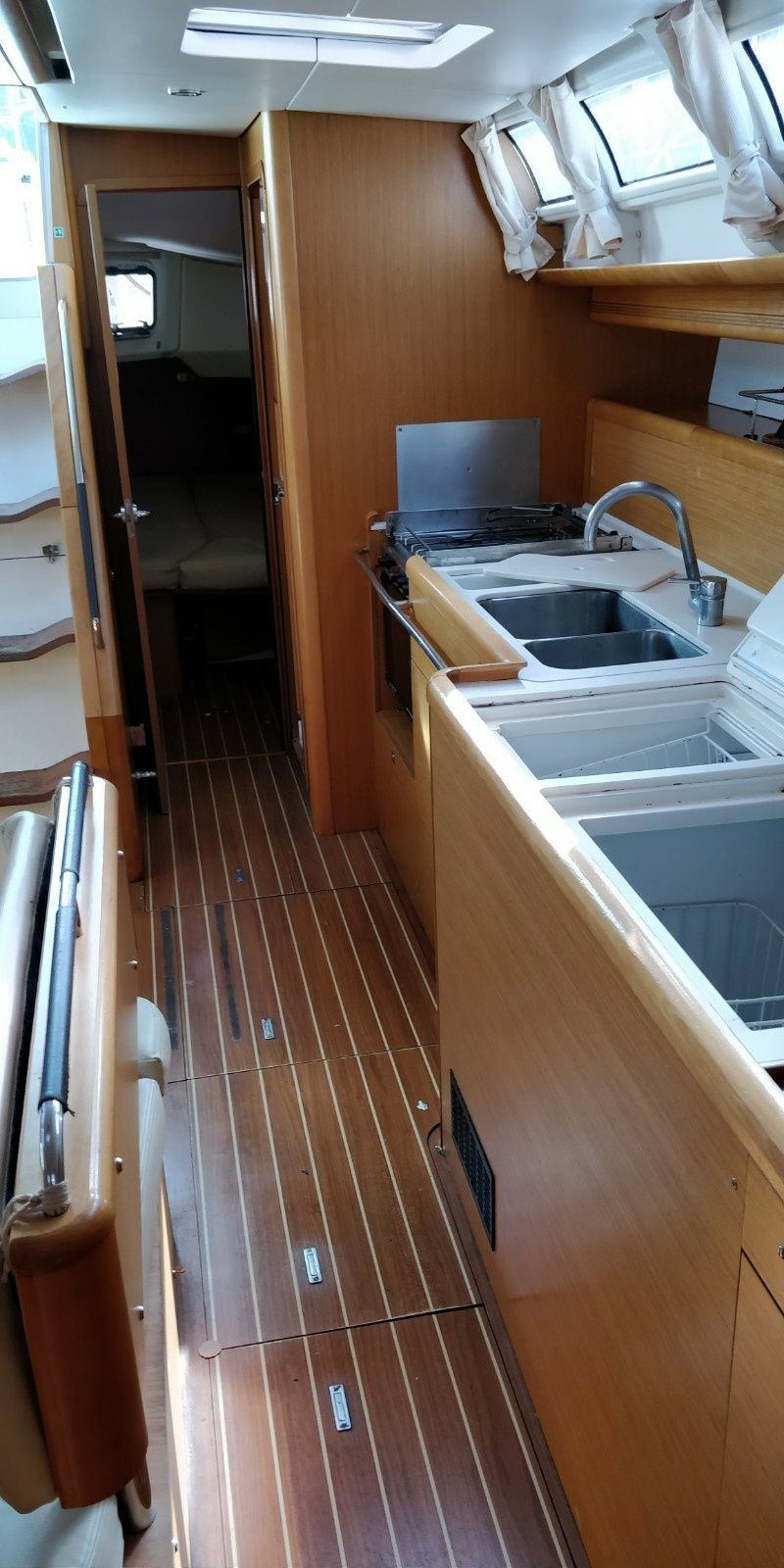 Jeanneau Sun Odyssey 44i | Cap West 44