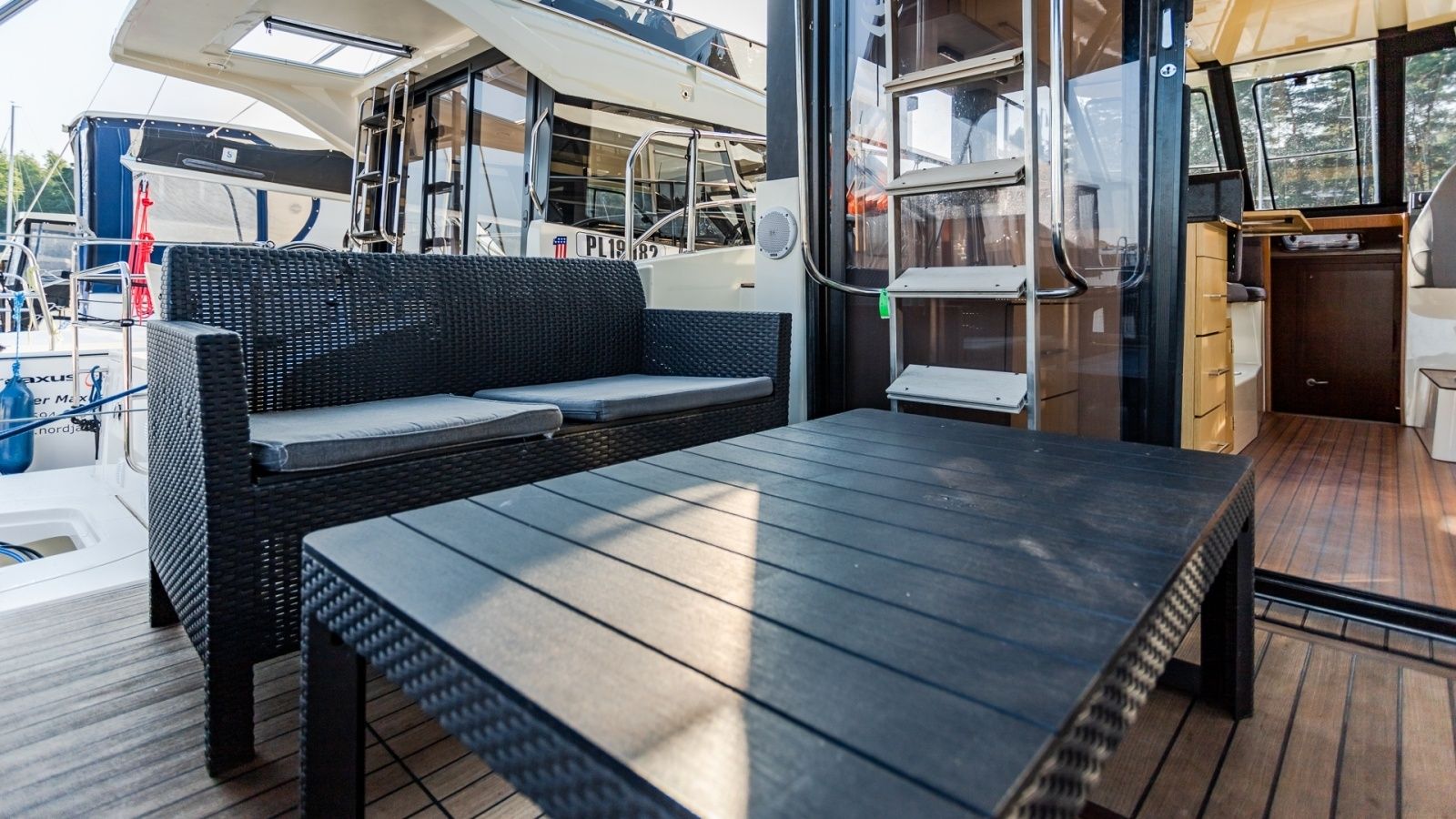 Cobra Yachts 40 | Bella Graphite