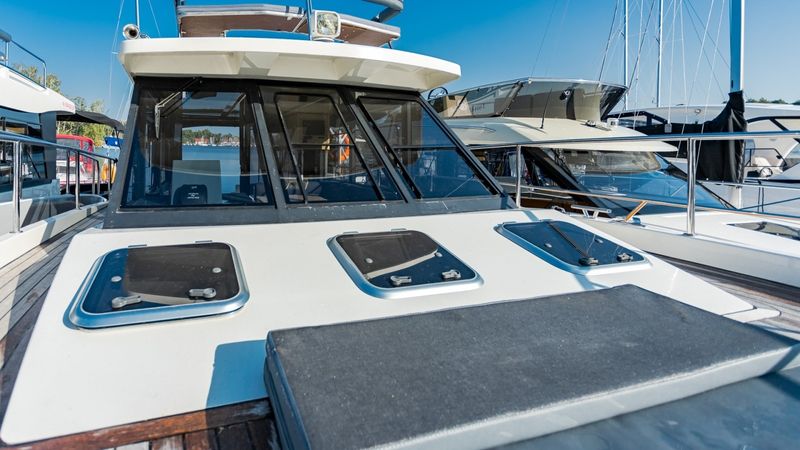 Cobra Yachts 40 | Bella Graphite