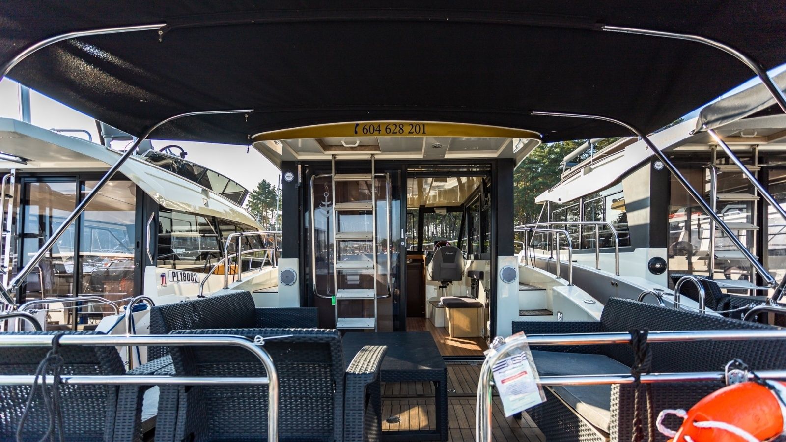 Cobra Yachts 40 | Bella Graphite