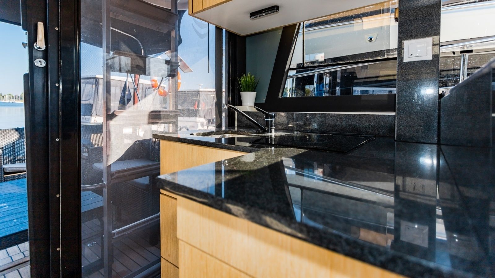 Cobra Yachts 40 | Bella Graphite