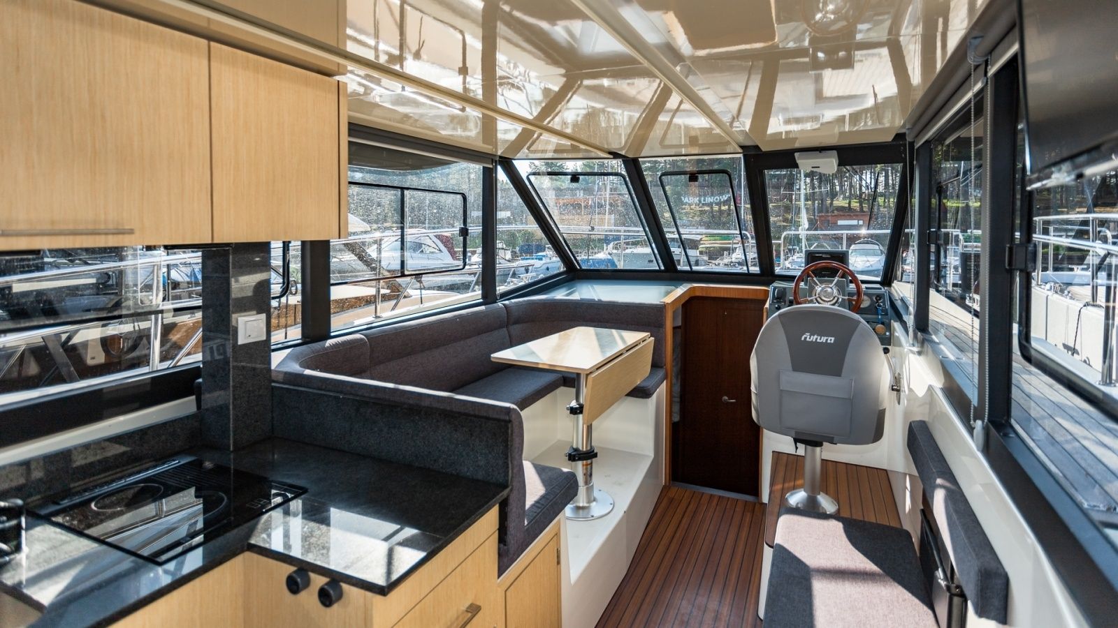 Cobra Yachts 40 | Bella Graphite