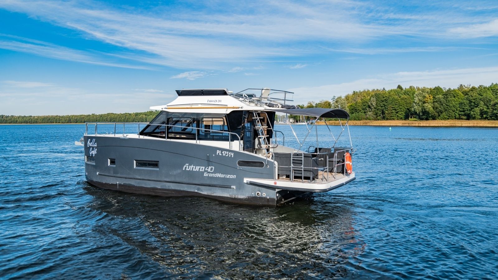 Cobra Yachts 40 | Bella Graphite