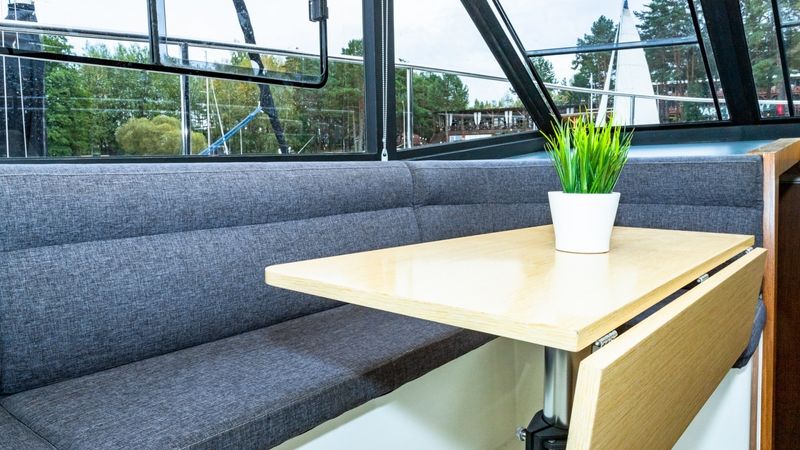 Cobra Yachts 36 | Bella Gold