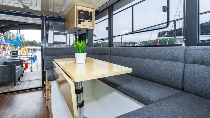 Cobra Yachts 36 | Bella Gold