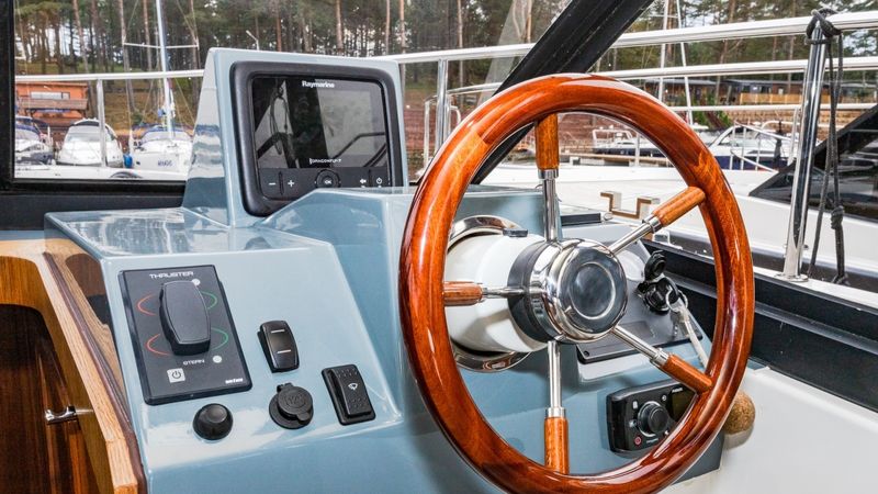 Cobra Yachts 36 | Bella Gold