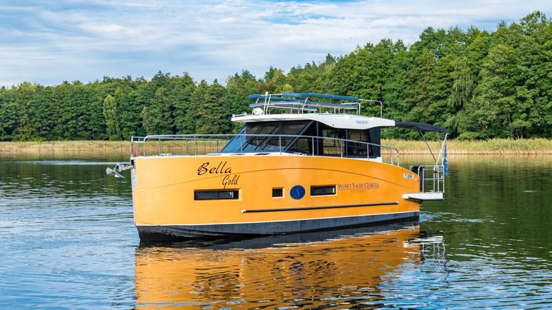 Cobra Yachts 36 | Bella Gold