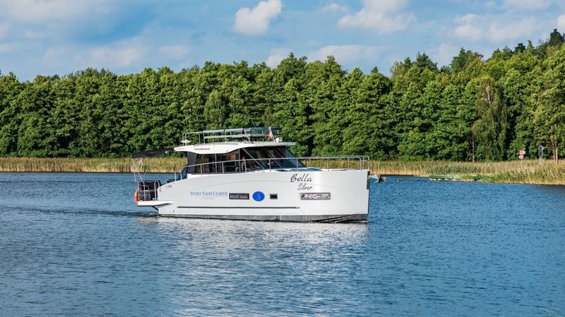 Cobra Yachts 36 | Bella Silver