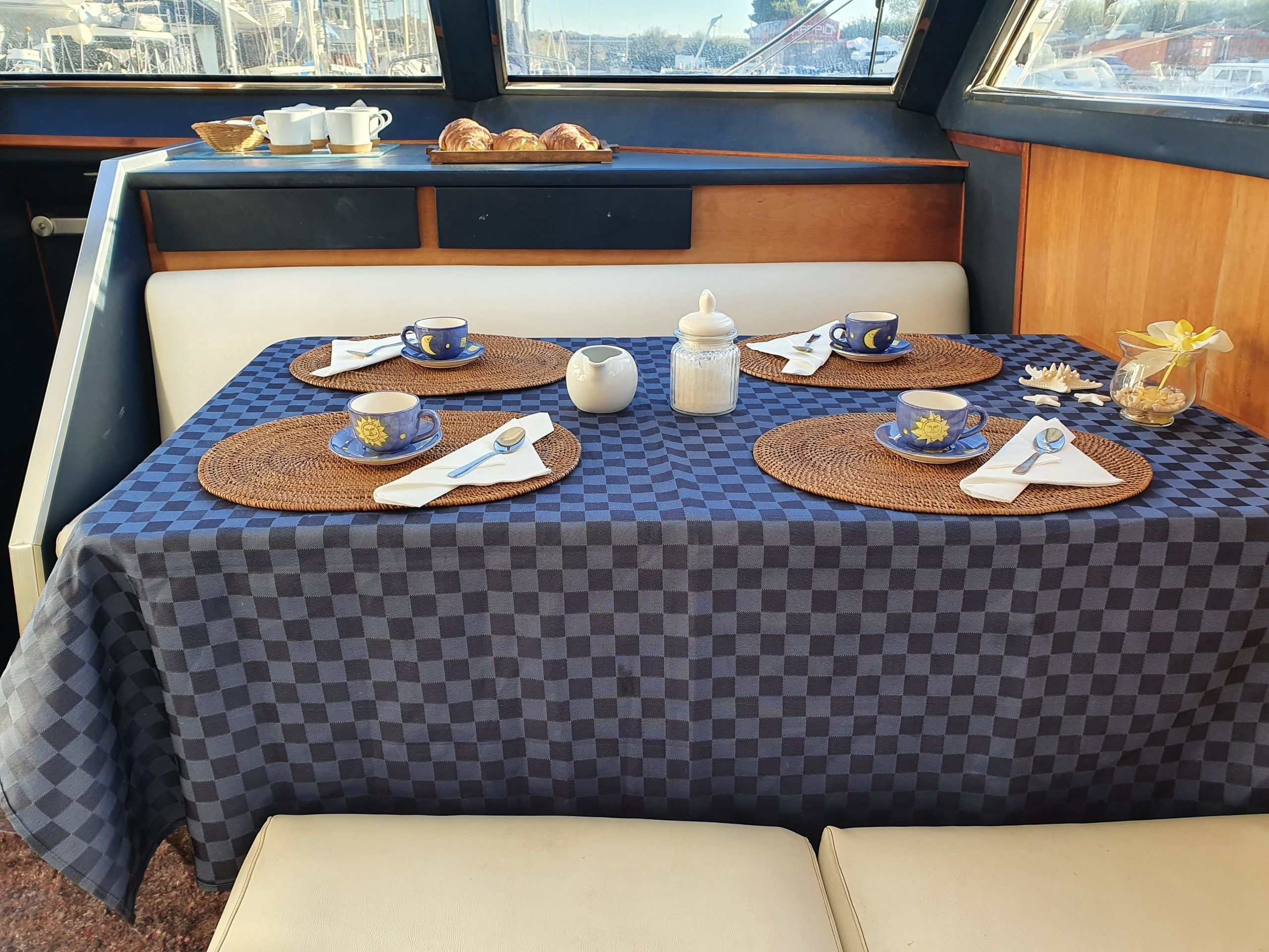 Canados 50 Fly | Rosmary 2