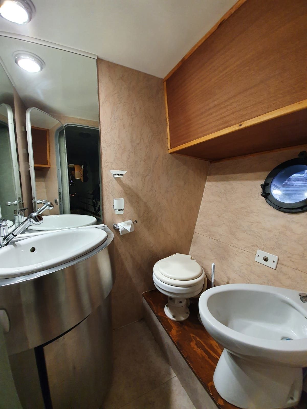 Canados 50 Fly | Rosmary 2