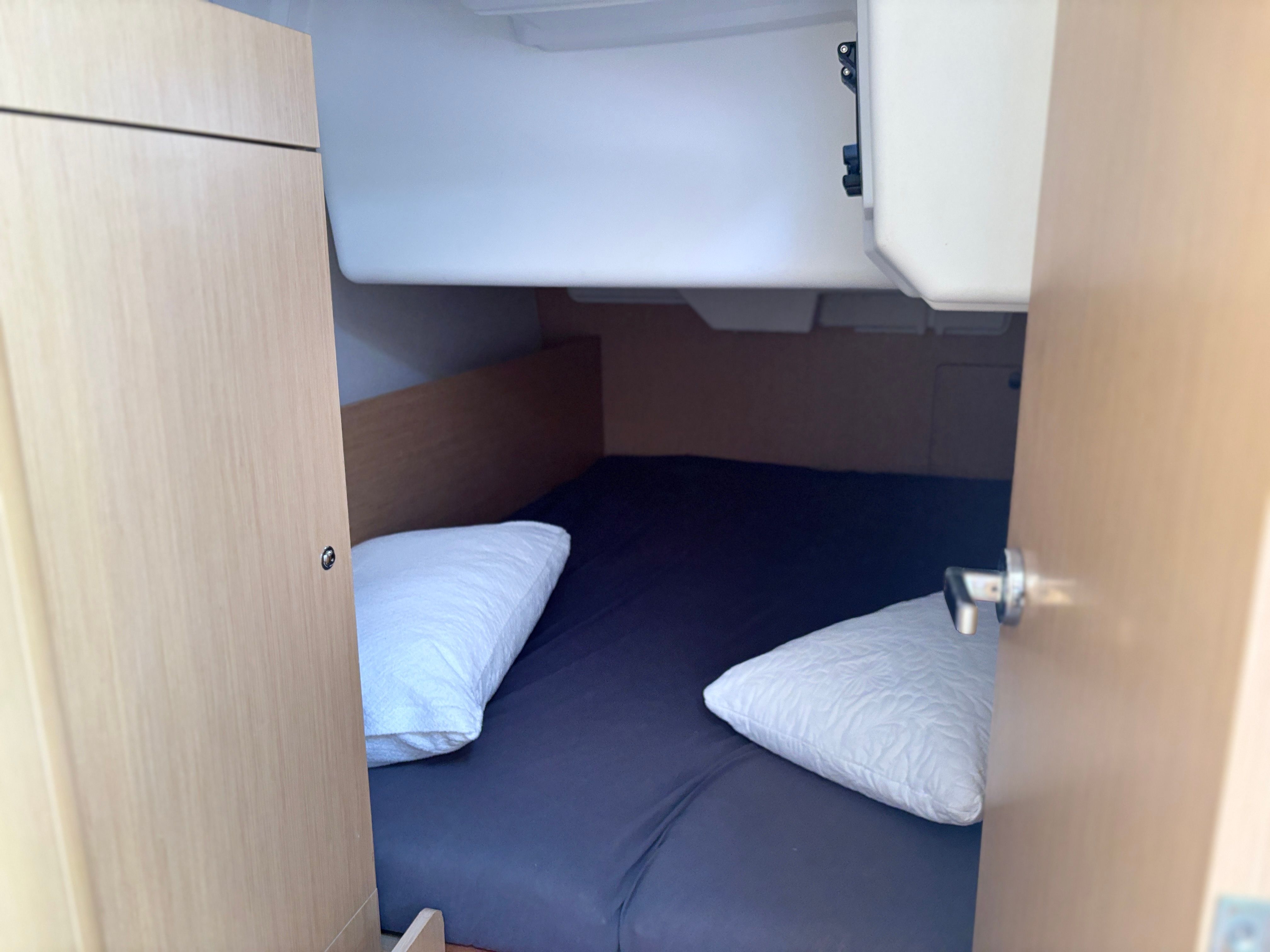 Beneteau Oceanis 35 | Guia