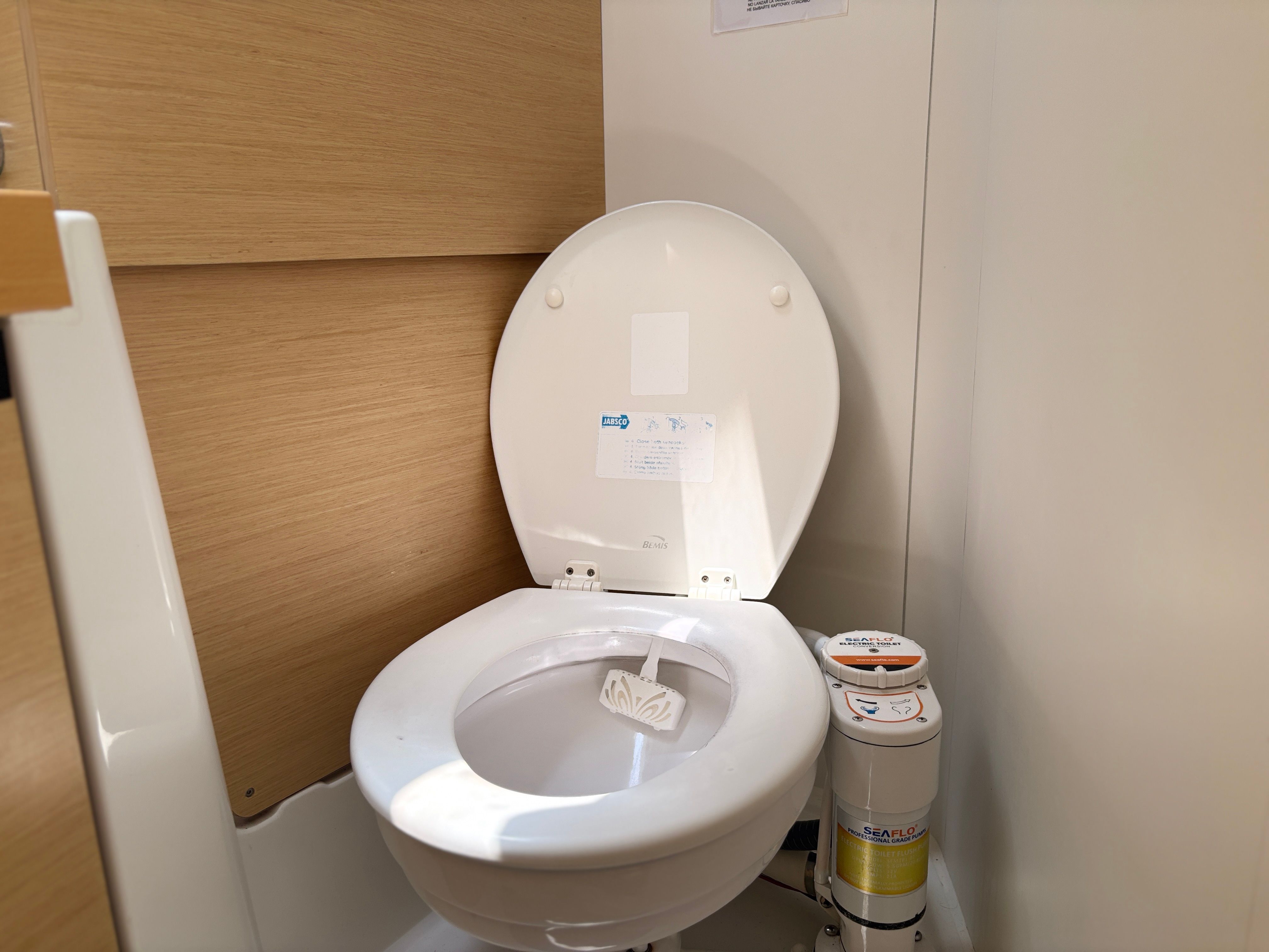 Beneteau Oceanis 35 | Guia