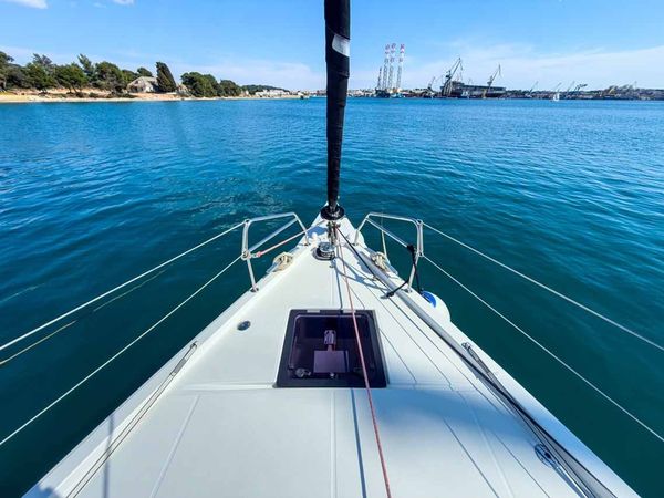Dufour 470 | Easy Eleven