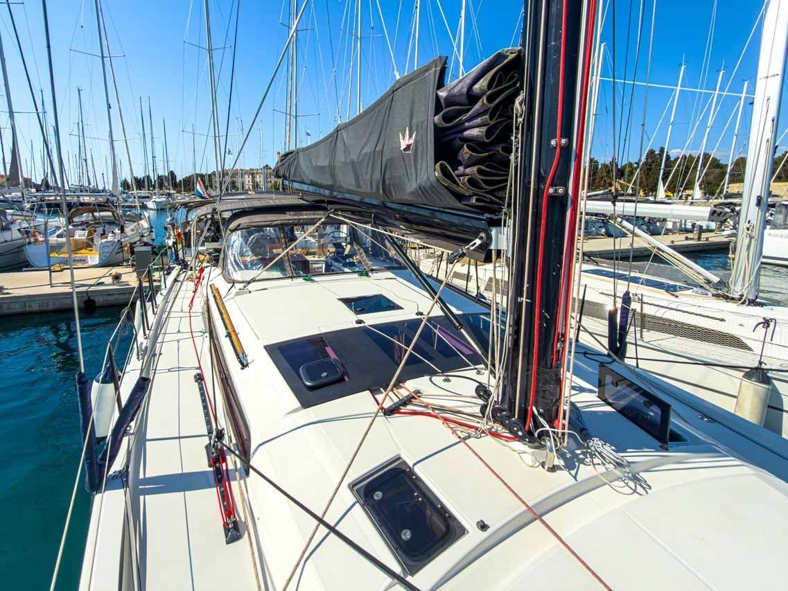 Dufour 470 | Easy Eleven