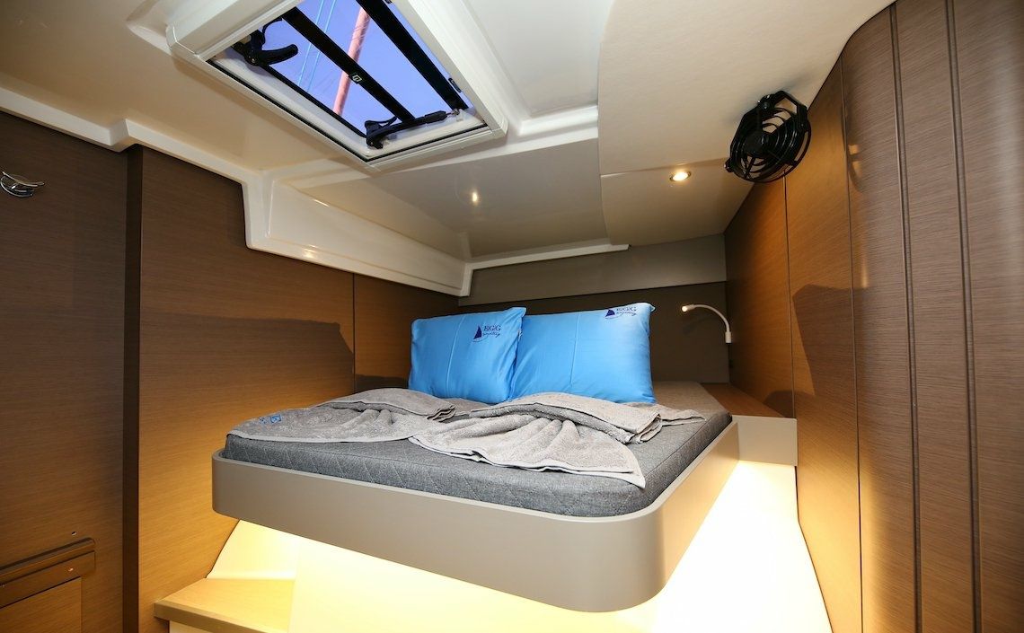 Bali Catspace | Moonrise