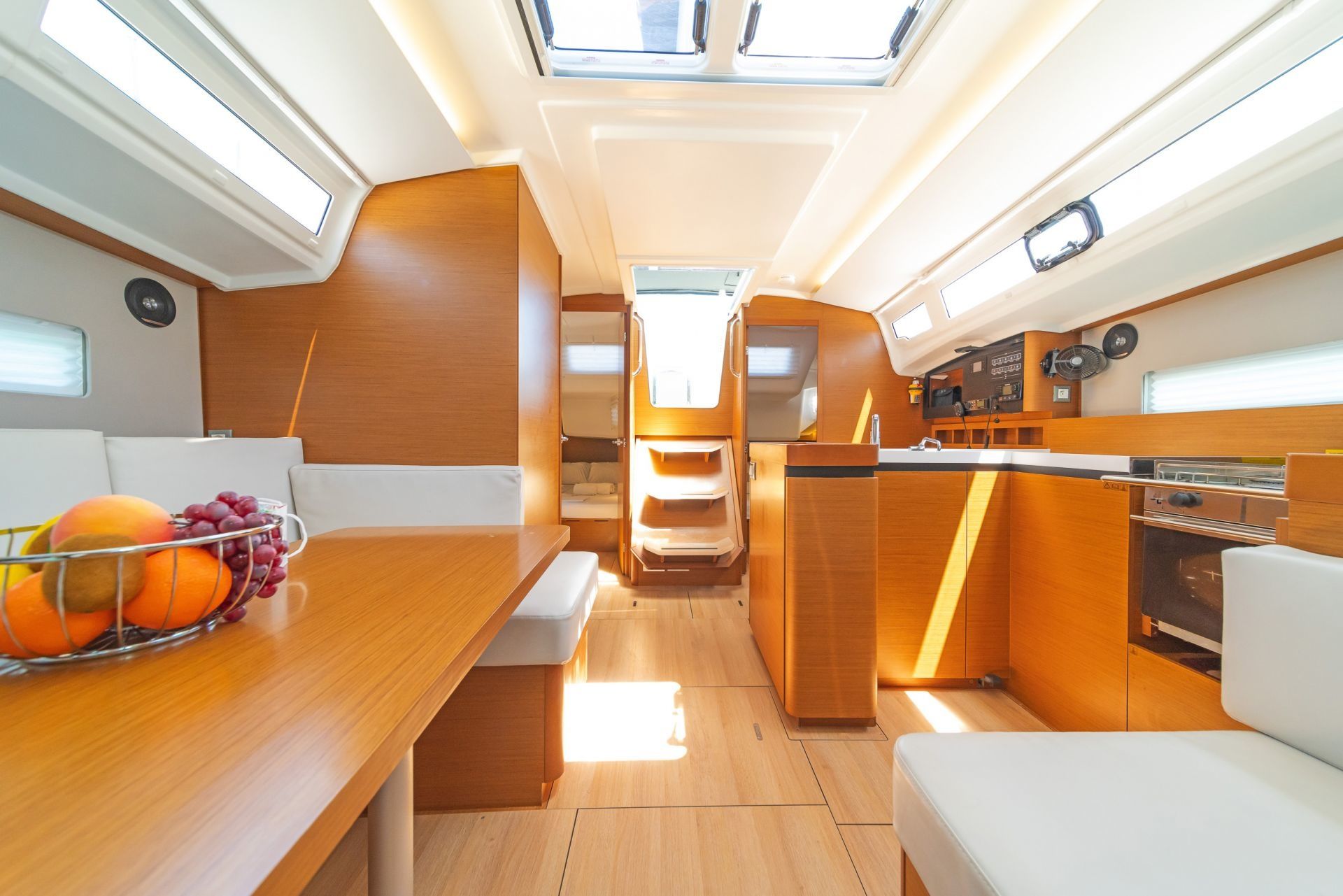 Jeanneau Sun Odyssey 410 | Sea Whisper