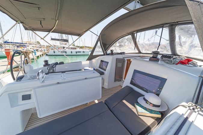 Jeanneau Sun Odyssey 410 | Sea Whisper