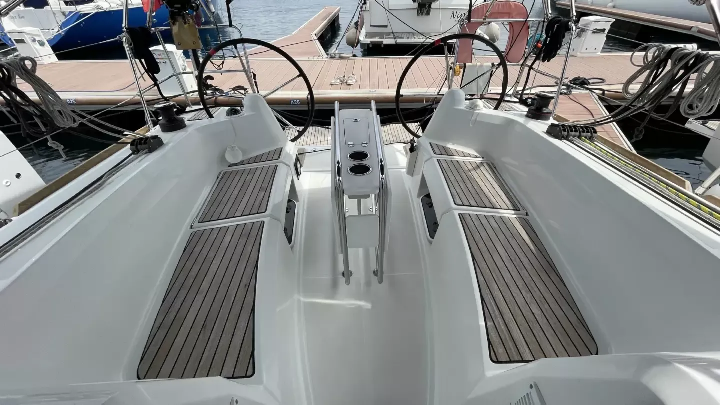 Jeanneau Sun Odyssey 349 | Llampuga
