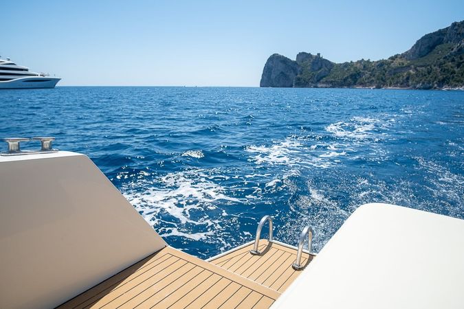 Piantoni 46 | Born Free