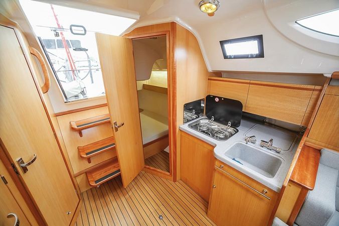 Northman Maxus 33.1 | Himara