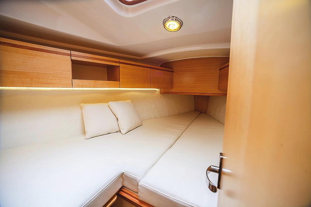 Northman Maxus 33.1 | Himara
