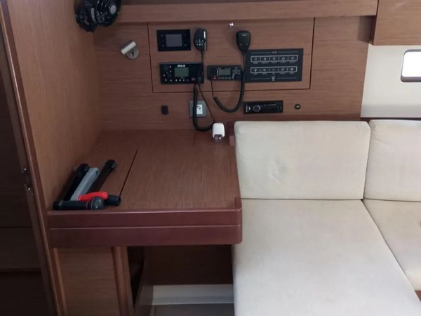 Beneteau Oceanis 40.1 | Ocean Pearl