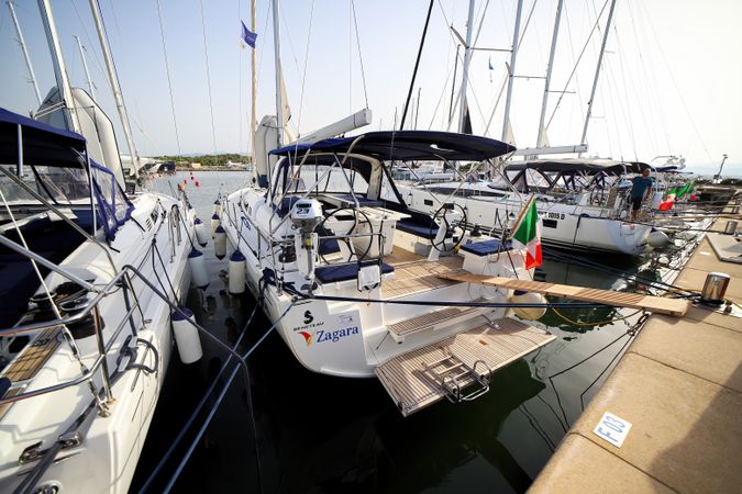 Beneteau Oceanis 51.1 | Zagara