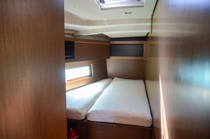 Beneteau Oceanis 46.1 | Azalea