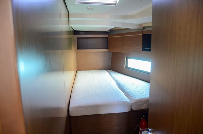 Beneteau Oceanis 46.1 | Azalea