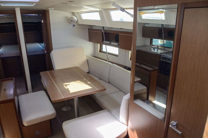 Beneteau Oceanis 46.1 | Azalea