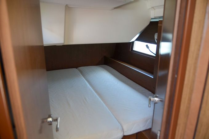 Beneteau Oceanis 46.1 | Azalea